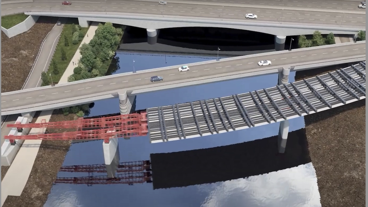 Le pont de lAscension mis à profit pour construire un pont sur le