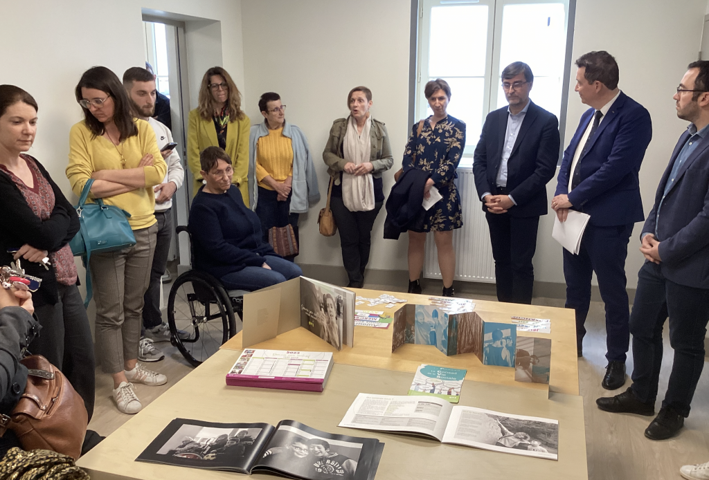 Retrouvons Nous Dans La Salle De Classe 2e Handicap : inauguration de deux salles de classe adaptées à l’Ecole