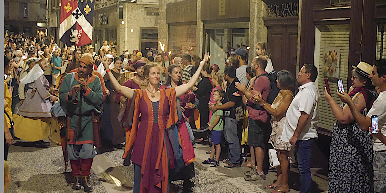 Fête historique de Vienne : un défilé particulièrement haut en couleurs cette année