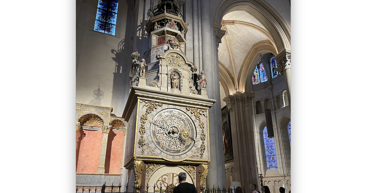 Elle a été inaugurée le 20 septembre : l’horloge astronomique de la cathédrale Saint-Jean enfin réparée !