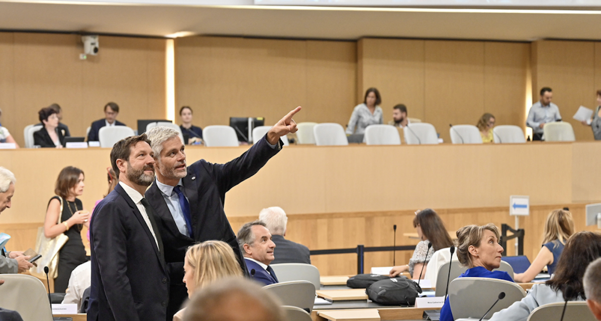 Sans surprise, le conseil régional a élu Fabrice Pannekoucke à la présidence, Thierry Kovacs maintenu vice-président  à «  l’environnement et à l’écologie positive »