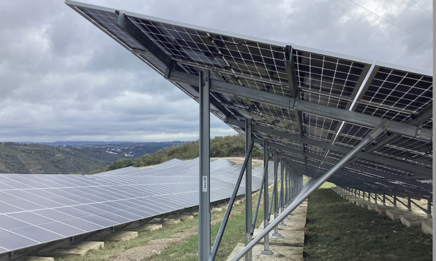 La Métropole de Lyon lance le plus grand parc photovoltaïque du territoire, sur l’ancienne décharge de Rillieux-la-Pape