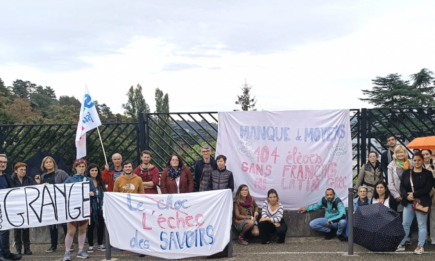 Suite aux difficultés rencontrées depuis la rentrée : forte mobilisation au Collège Grange de Seyssuel avec 2/3 des enseignants en grève