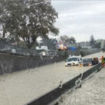 Inondations : l’A47 disparaît sous les eaux à hauteur de Givors, le centre commercial  Givors2 Vallée, sinistré