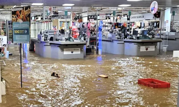 Durement éprouvé par les inondations, le centre Commercial Givors2 Vallées ne pourra pas rouvrir avant au moins  2 semaines !