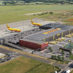 DHL lance les travaux  d’une méga plateforme de fret de 13 000 m2 près de l’aéroport de Lyon-Saint-Exupéry. Ouverture en juillet 2025