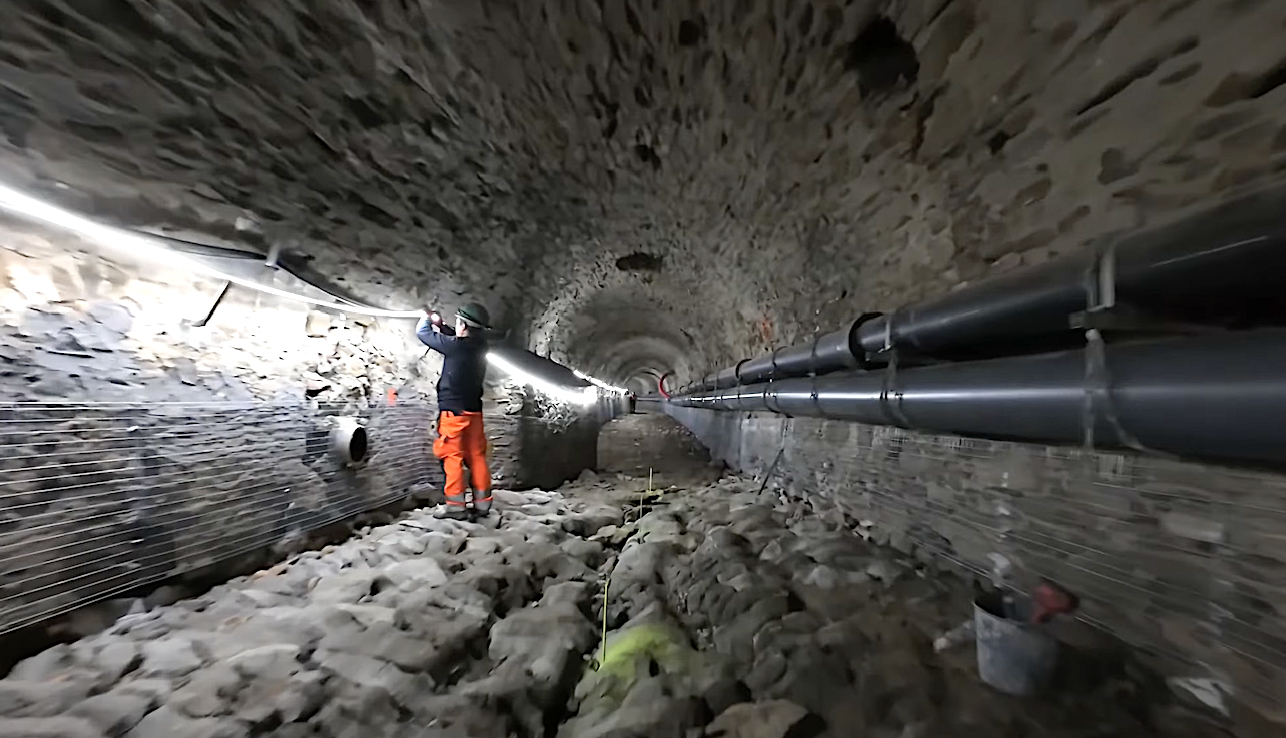 Vidéo-Egalement en  travaux : une galerie accueillant  le ruisseau Saint-Gervais serpente sous… le cours Brillier à Vienne