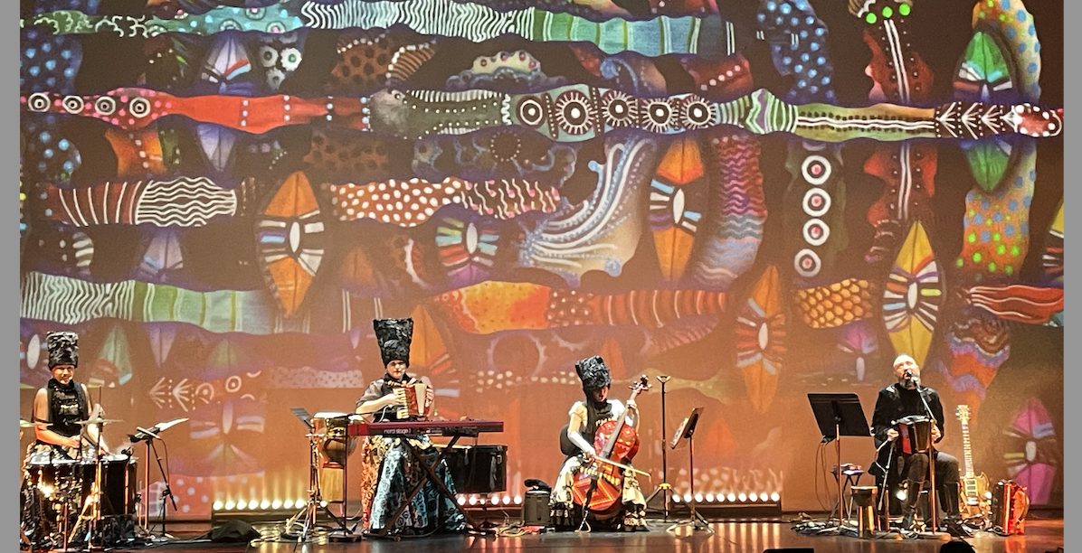 Le groupe ukrainien DakhaBrakha  met le feu à l’Opéra de Lyon