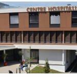 La Chambre régionale des comptes critique sur l’hôpital de Montgelas à Givors, « fragilisé par son attractivité limitée  du fait de la proximité des HCL et de l’hôpital de Vienne »